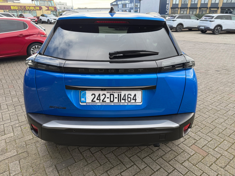 2024 Peugeot 2008 - image 9