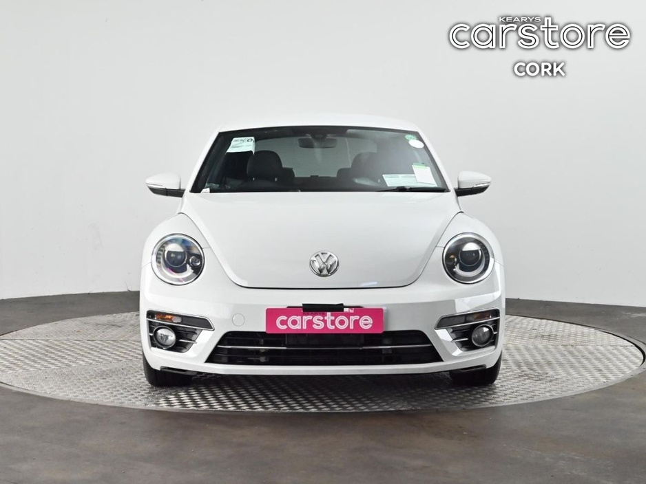 2017 Volkswagen Beetle - image 8