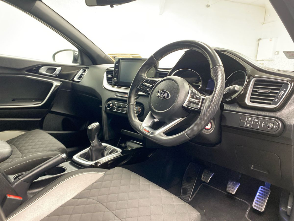 2021 Kia Ceed - image 6