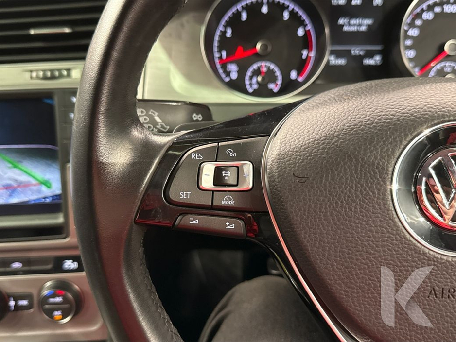 2016 Volkswagen Golf - image 22