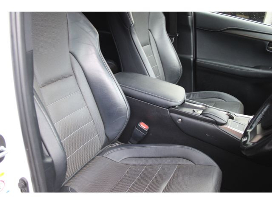 2017 Lexus NX 300 h F-Sport Panoramic Glass Roof - Mark Levinson Sound - Auto Seats €29,950