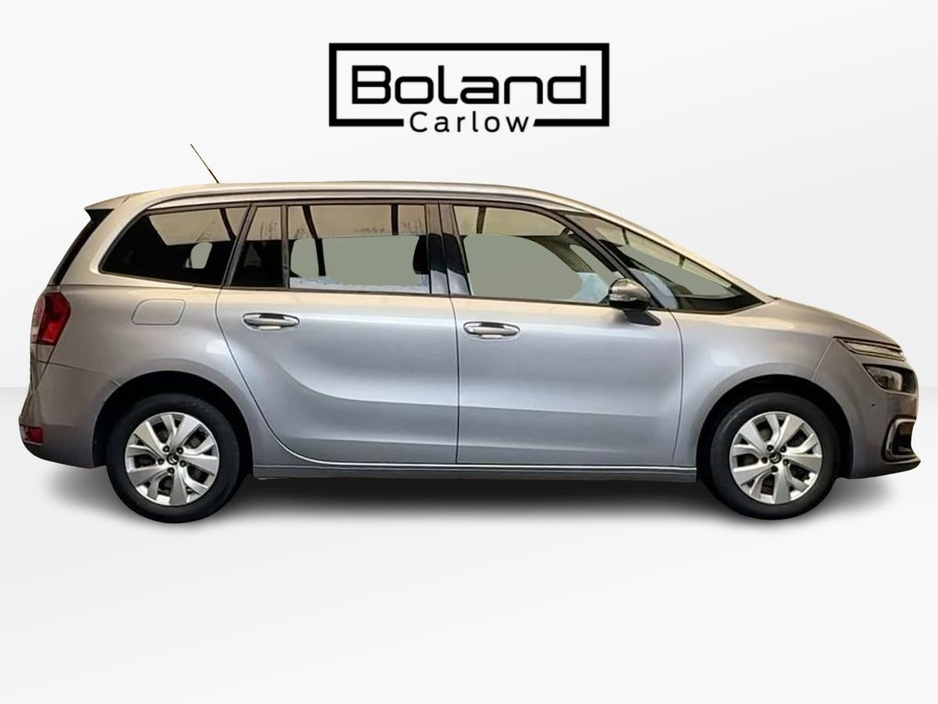 2021 Citroen Grand C4 SpaceTourer - image 4