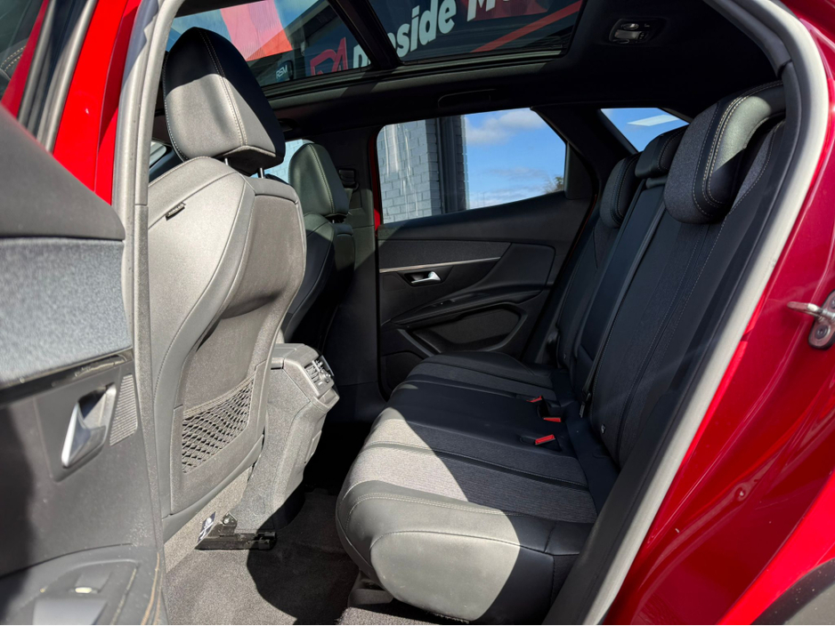 2020 Peugeot 3008 - image 27