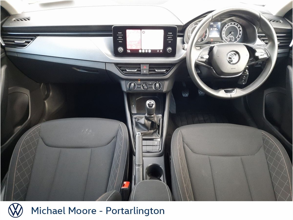 2024 Skoda Scala - image 2