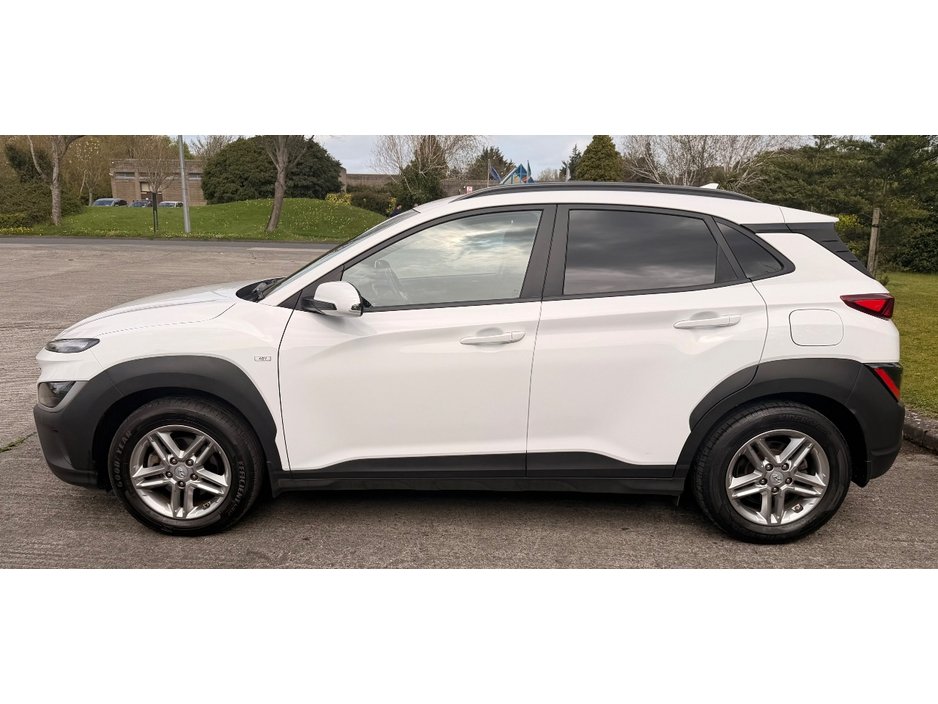 2021 Hyundai Kona - image 11