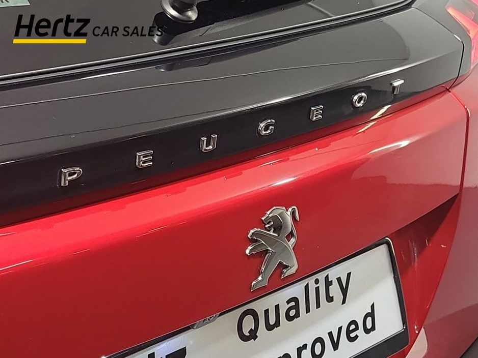 2023 Peugeot 2008 - image 10