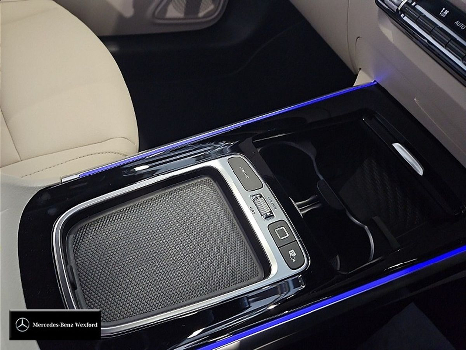 2026 Mercedes-Benz GLB 200D - Progressive 5 seats €66,535