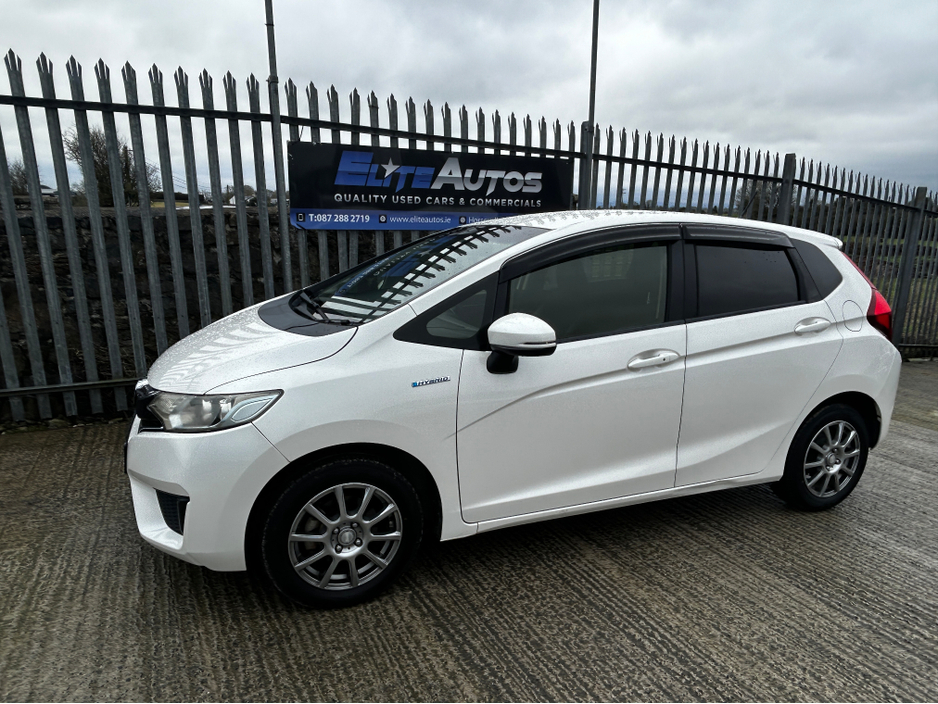 2016 Honda Fit Self Charging Hybrid €10,995