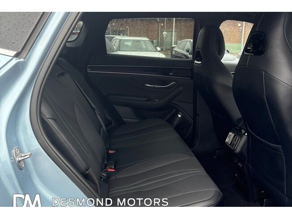 2025 BYD Seal U - image 28