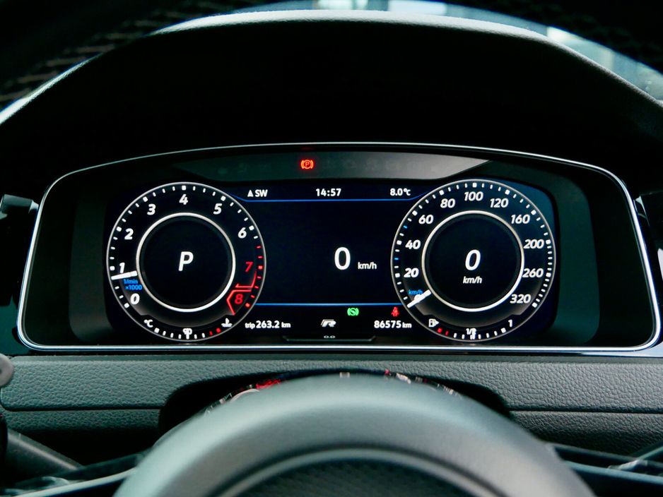 2018 Volkswagen Golf R 2.0 TSI 5DR 310HP 4M R DSG €32,950