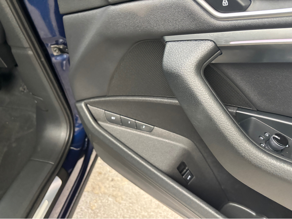 2021 Audi e-tron - image 10