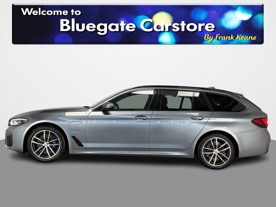 2021 BMW 5 Series G31 E M SPORT TOURING**NEW 20"ALLOYS**HEATED STEERING WHEEL**FRONT HEATED ELECTRIC MEMORY SEATS**HEADS UP DISPLAY**TOUCH SCREEN MEDIA DISPLAY**BLACK LEATHER INTERIOR**HARMON KARDON**REVERSE CAMERA** €32,995