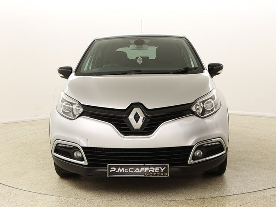 2015 Renault Captur - image 2