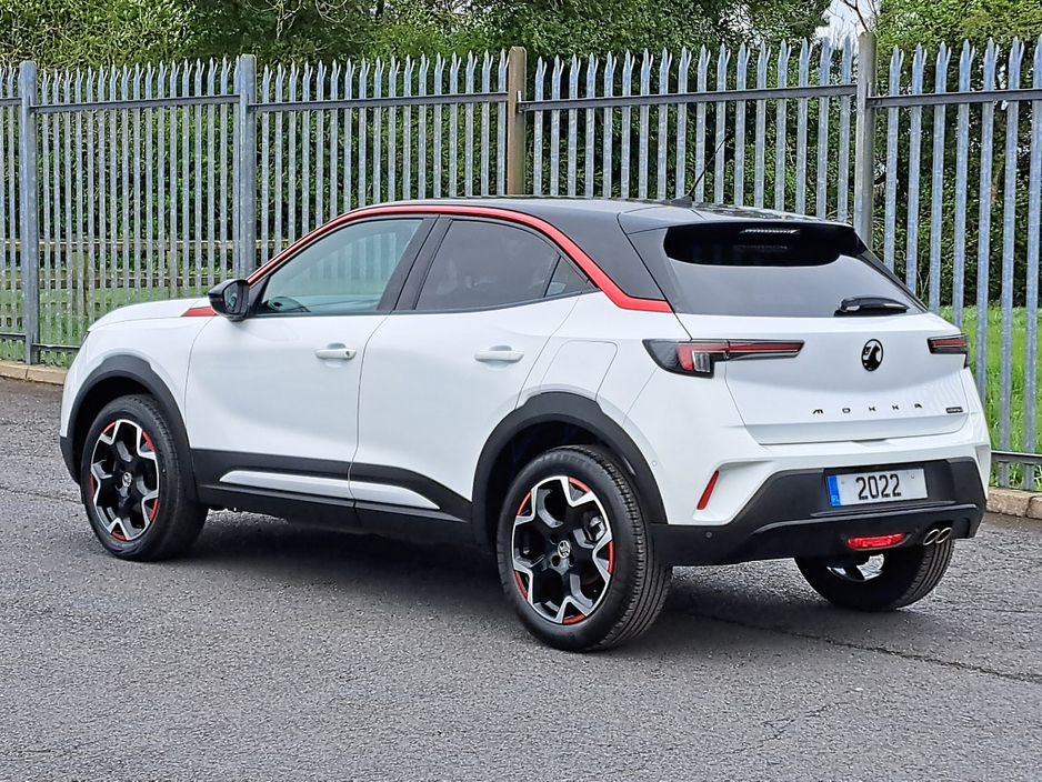 2022 Opel Mokka - image 8