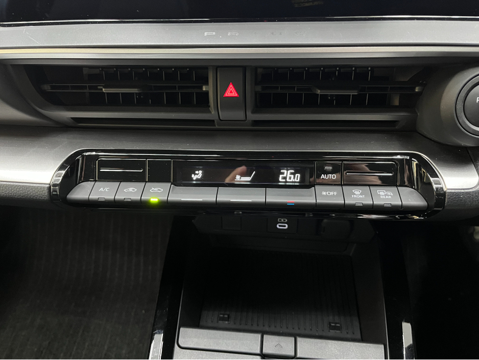 2024 Toyota Prius - image 19