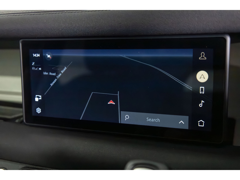 2022 Land Rover Defender - image 17