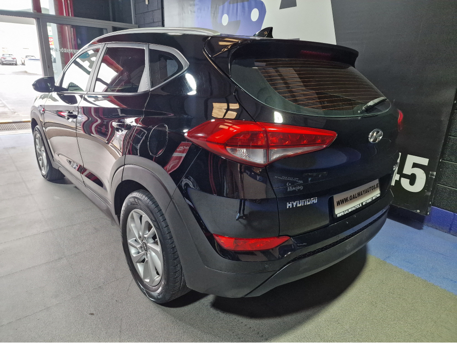 2017 Hyundai Tucson - image 7