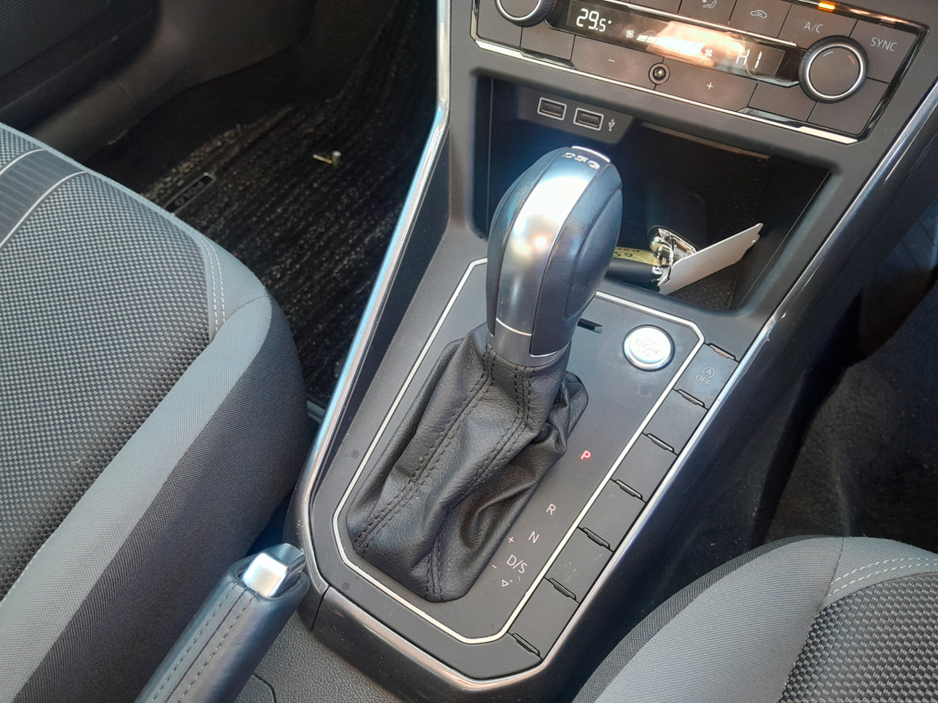 2019 Volkswagen Polo - image 16