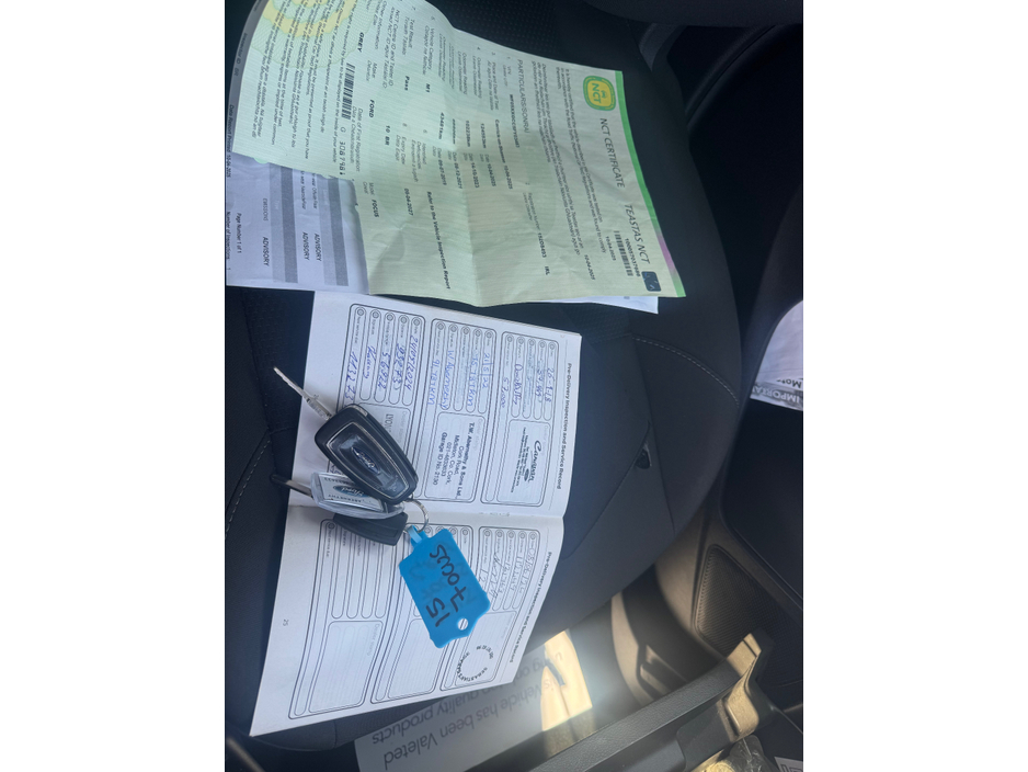 2015 Ford Focus - image 5