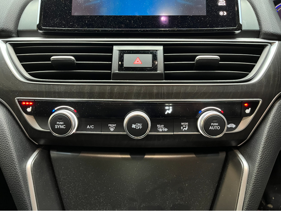 2020 Honda Accord €27950 2020 HONDA ACCORD EX 2.0 AUTOMATIC / CRUISE CONTROL / REVERSE CAMERA / ELECTRIC MEMORY & HEATED SEATS / HEATED REAR SEATS €27,950