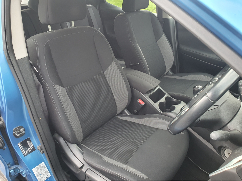 2017 Nissan Qashqai - image 10