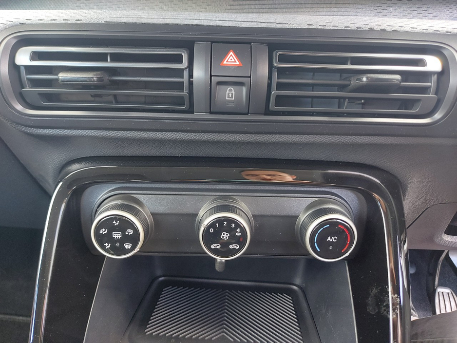 2026 Citroen C3 - image 13