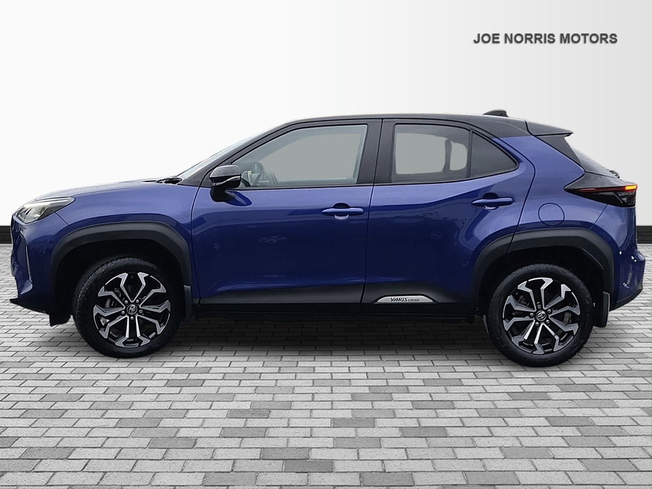 2023 Toyota Yaris CR CROSS LUNA SPORT 4DR AUTO €27,945