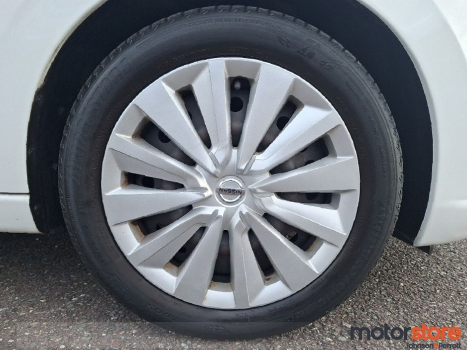 2021 Nissan Micra - image 9