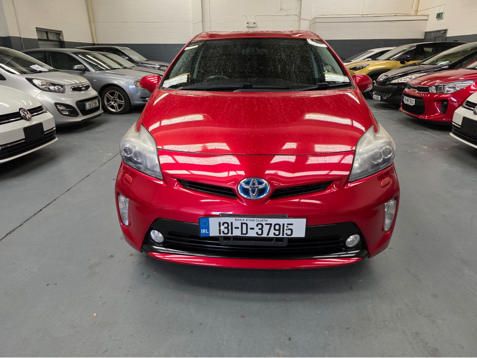 2013 Toyota Prius - image 2