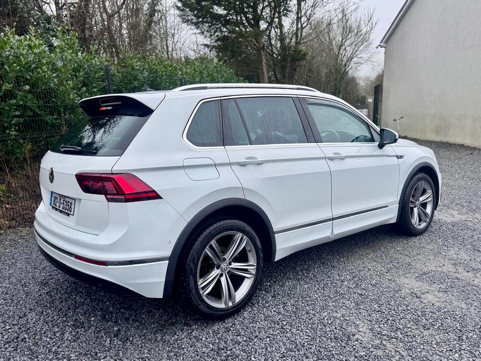 2018 Volkswagen Tiguan - image 14