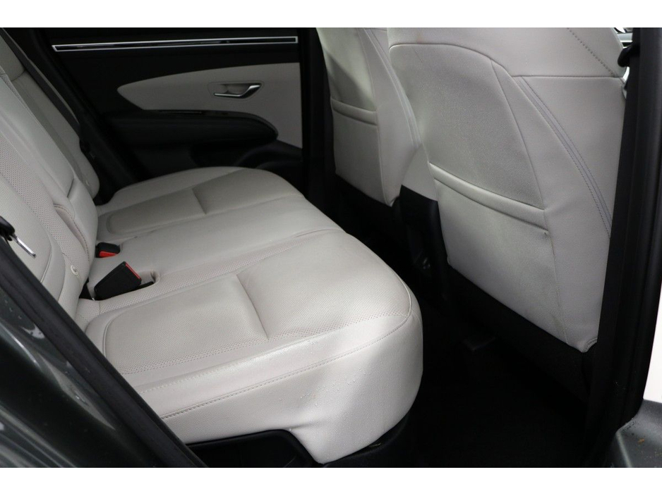 2022 Hyundai Tucson - image 9