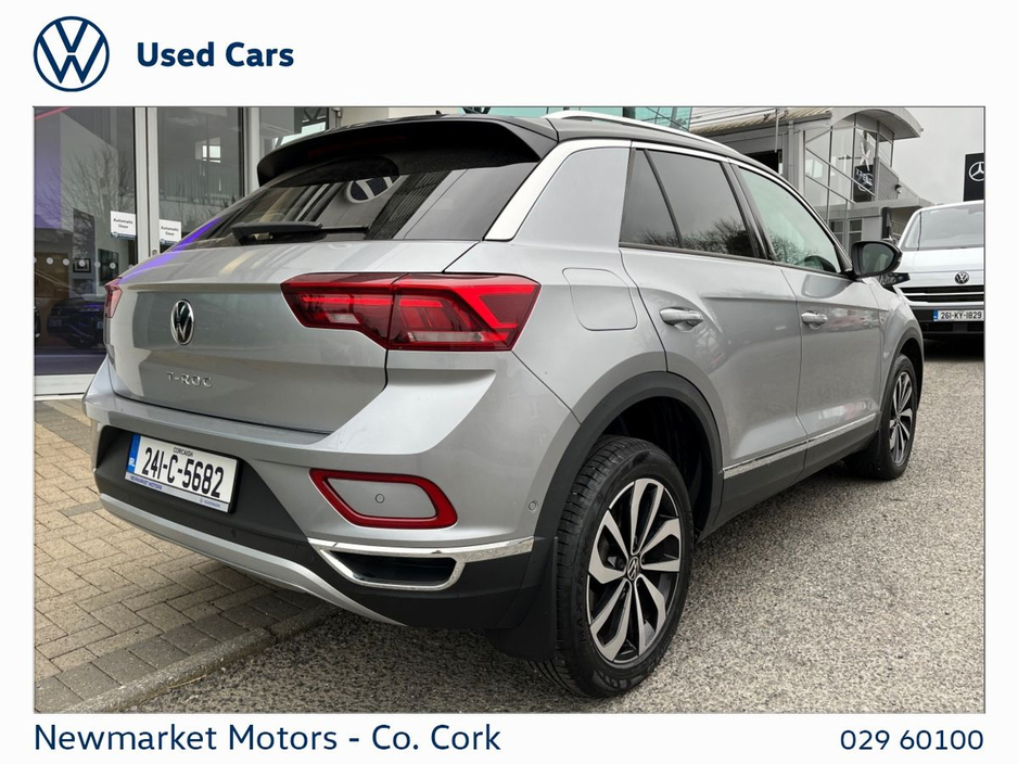 2024 Volkswagen T-Roc - image 14