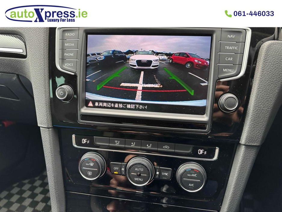 2017 Volkswagen Golf - image 8