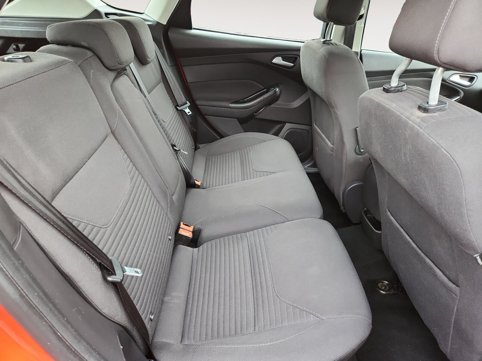 2017 Ford Focus 1.5 TDCi 120PS Titanium PowerShift €9,950