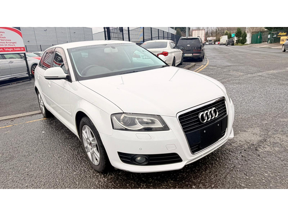 2010 Audi A3 - image 8