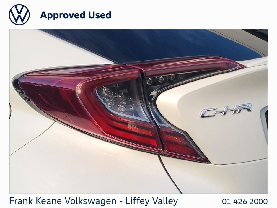 2018 Toyota C-HR SOL AUTO HYBRID 1.8 * *FULL LEATHER* *DIAMOND CUT ALLOYS* *CARPLAY* *HEATED SEATS* *BLIND SPOT* *NEW NCT* *12 MONTHS FRANK KEANE WARRANTY* *FINANCE AVAILABLE* €21,995