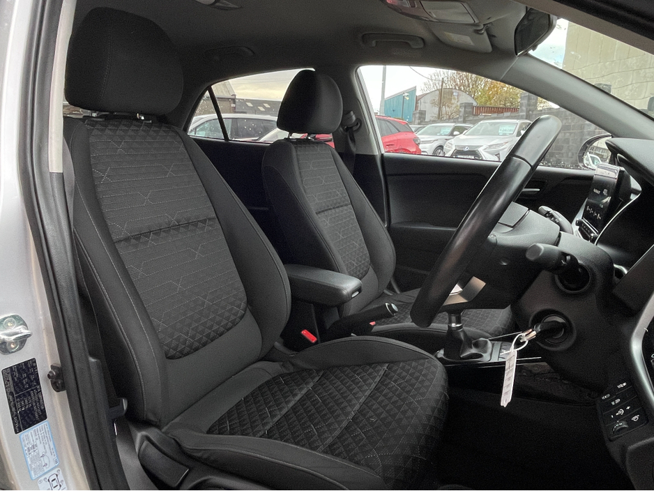 2022 Kia Rio - image 13