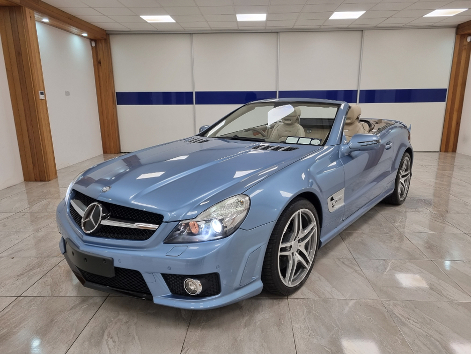 2010 Mercedes-Benz SL Class - image 3