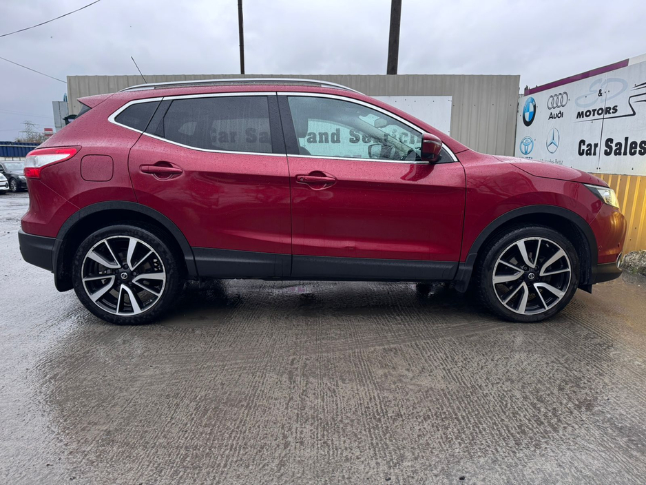 2015 Nissan Qashqai 1.5 SVE DAP + GLASS ROYALE ROOF E 4DR €9,800
