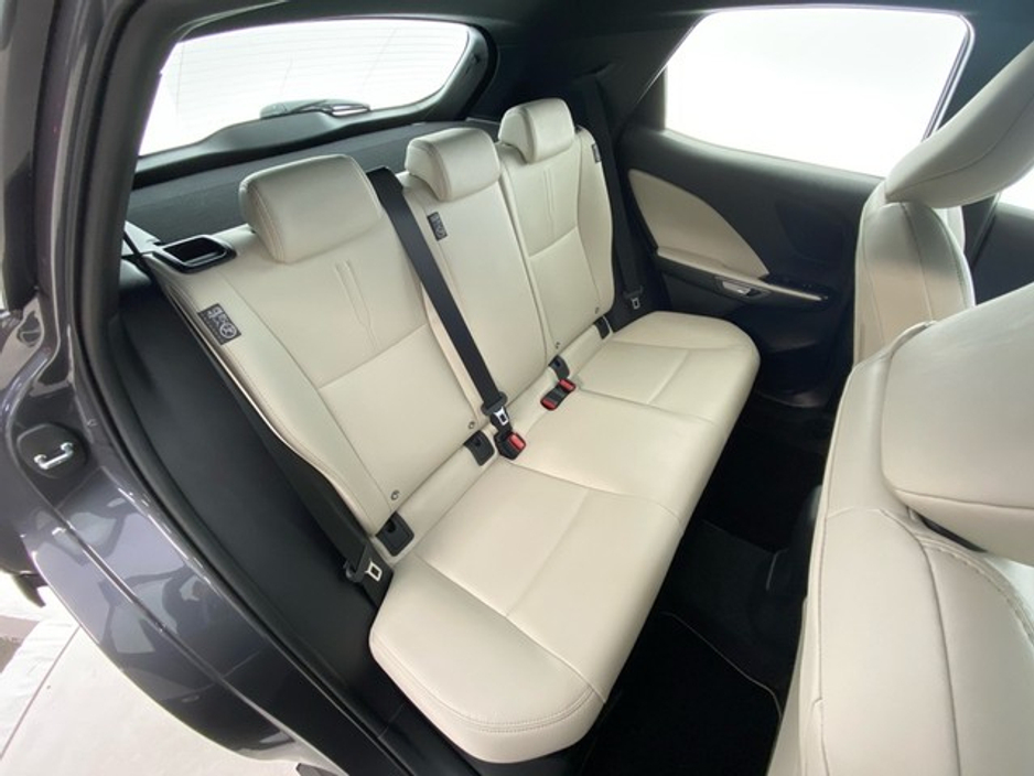 2025 Lexus LBX Elegant €39,950