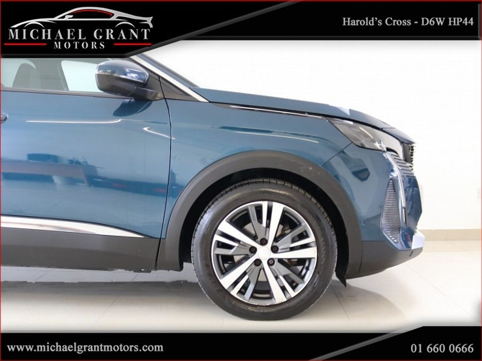 2021 Peugeot 5008 - image 9