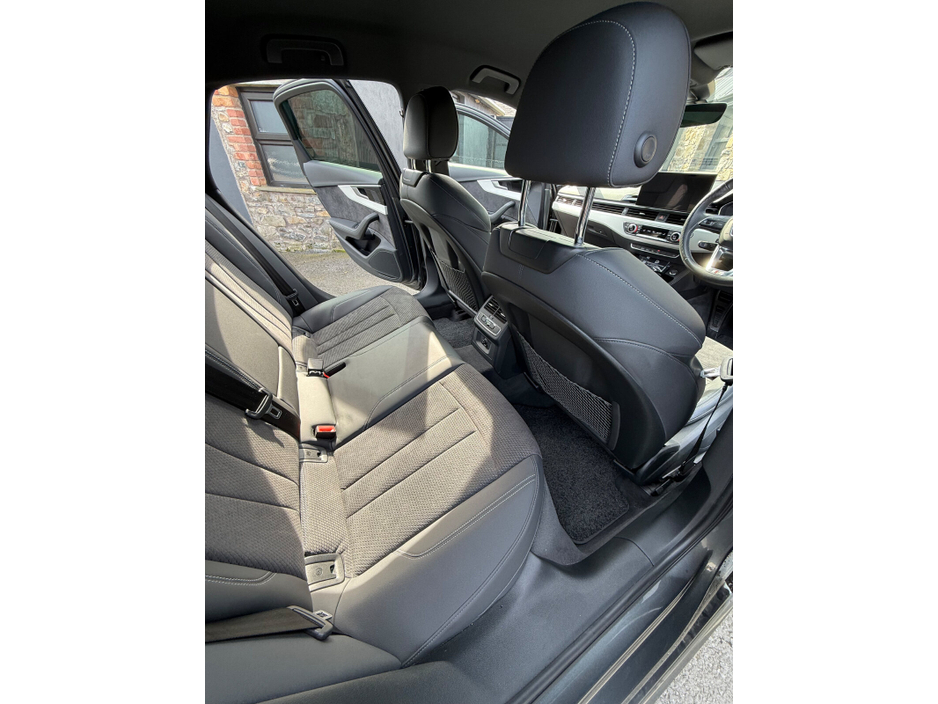 2021 Audi A4 - image 17