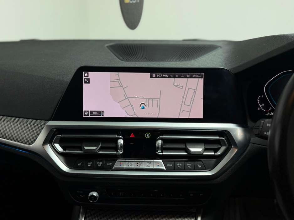 2020 BMW 3 Series 330E M SPORT €27,990