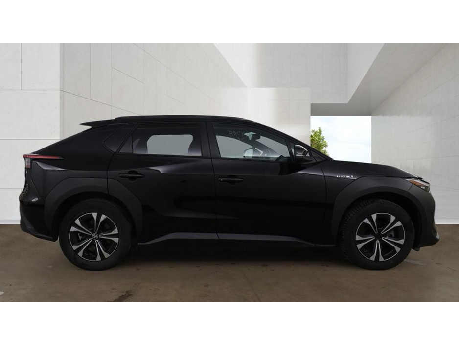 2024 Toyota bZ4X - image 3