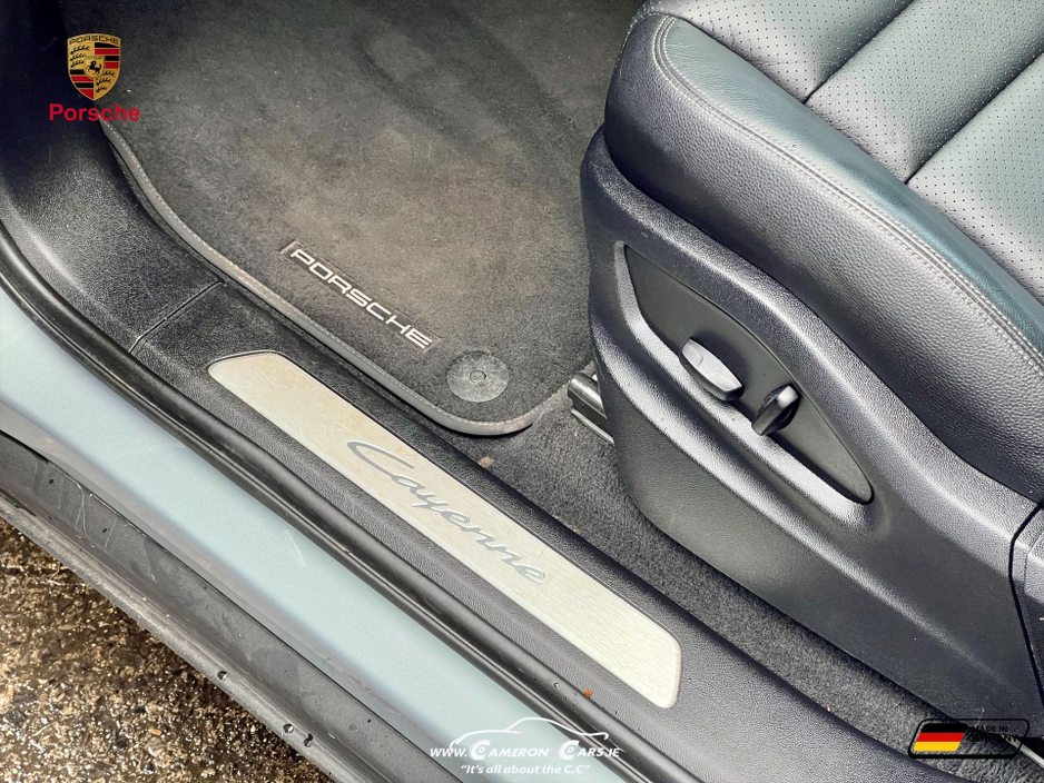 2024 Porsche Cayenne - image 34
