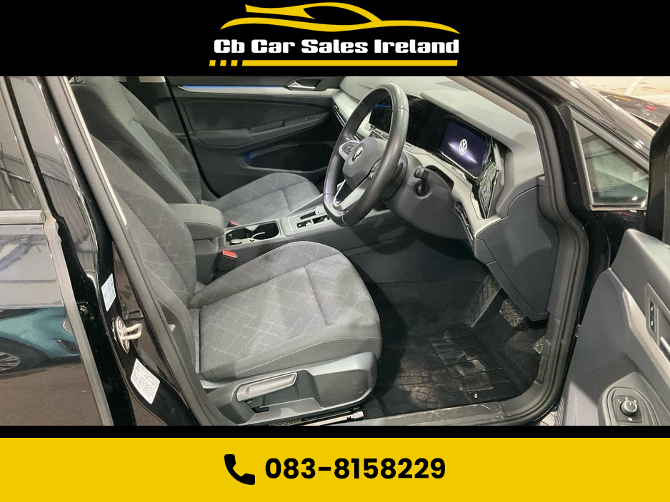 2022 Volkswagen Golf - image 5