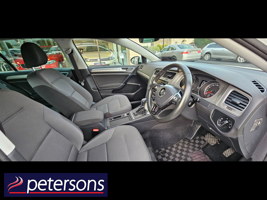2017 Volkswagen Golf VOLKSWAGEN GOLF 1.2 PETROL AUTOMATIC - LOW MILEAGE €17,950