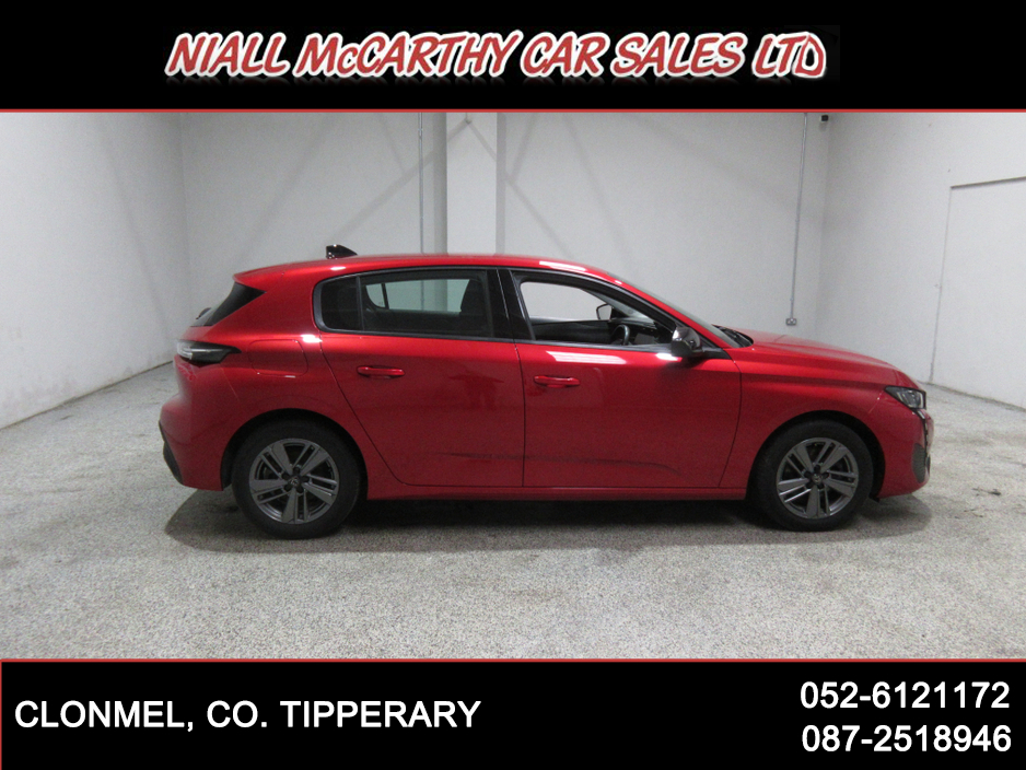 2023 Peugeot 308 - image 5