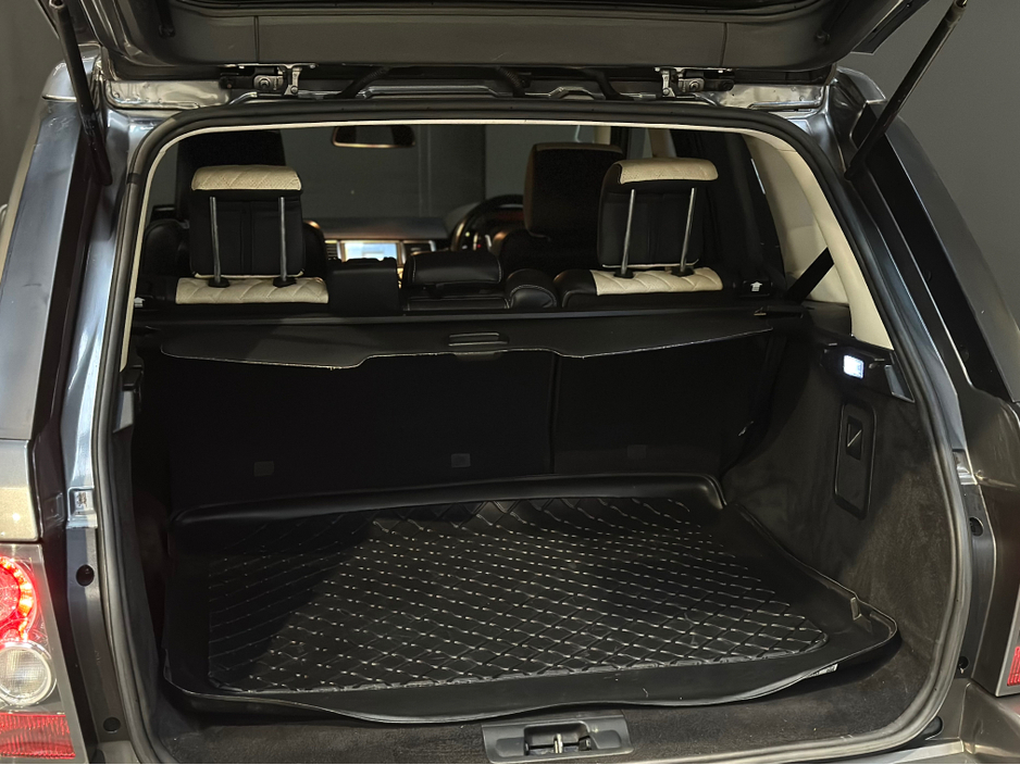 2010 Land Rover Range Rover Sport 3.0 SDV6 OVERFINCH UTILITY €17,950