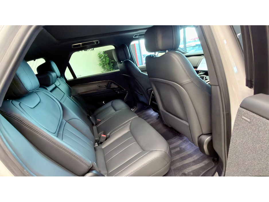2025 Land Rover Range Rover - image 14